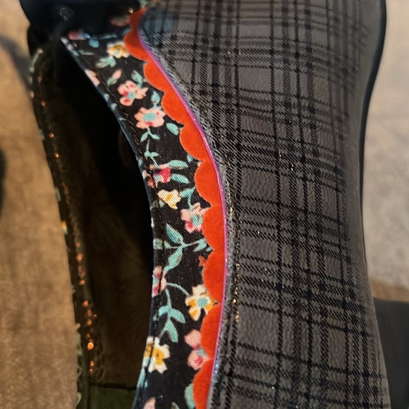 Adorable Made in London Poetic License 5 1/2 lace up shoes - Picture 5 of 8